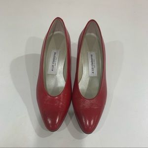 Liz Claiborne red pumps (Size 6) Used